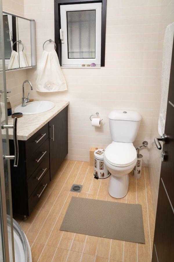 Seaview Flat Steps To The Beach Karavostasi  المظهر الخارجي الصورة