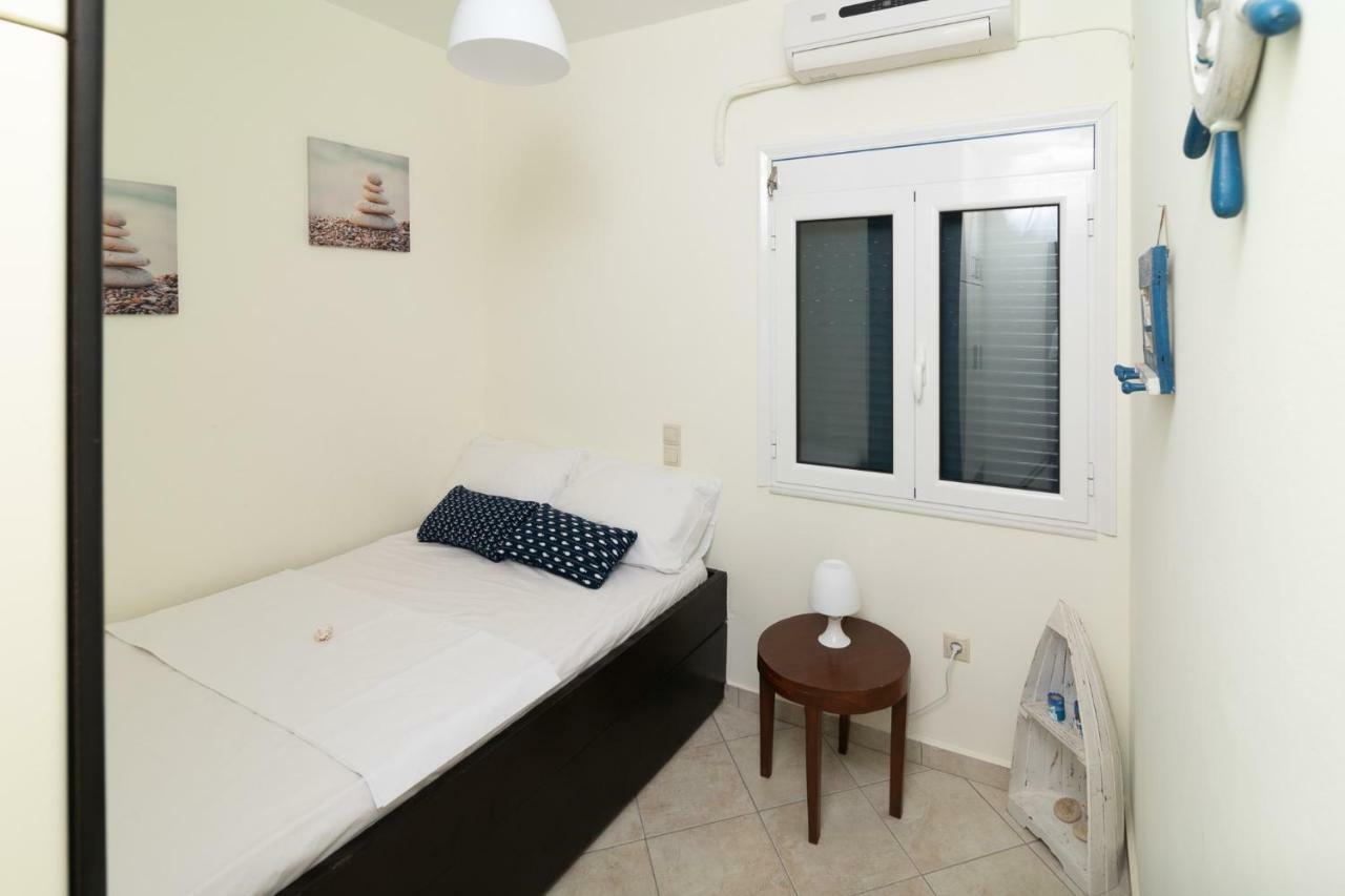 Seaview Flat Steps To The Beach Karavostasi  المظهر الخارجي الصورة