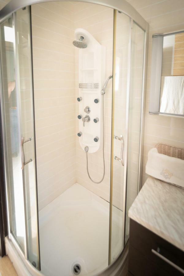 Seaview Flat Steps To The Beach Karavostasi  المظهر الخارجي الصورة